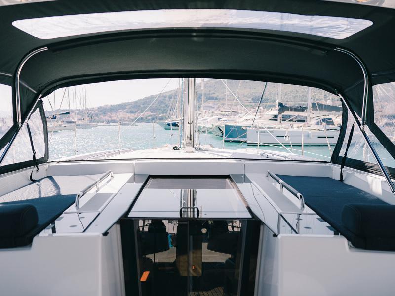Book yachts online - sailboat - Oceanis 55 - Esther - rent