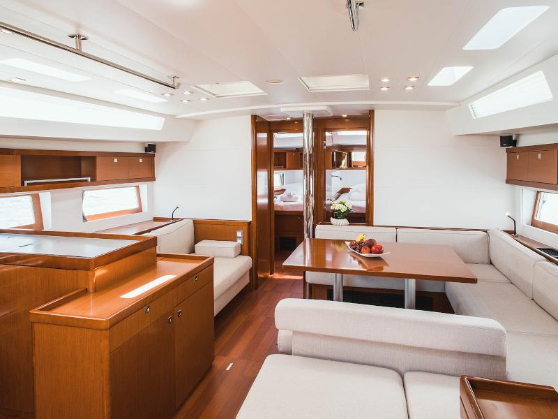 Book yachts online - sailboat - Oceanis 55 - Esther - rent