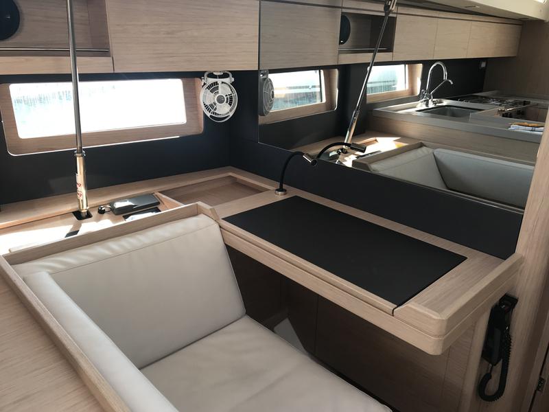 Book yachts online - sailboat - Oceanis 51.1 - Altair  - rent