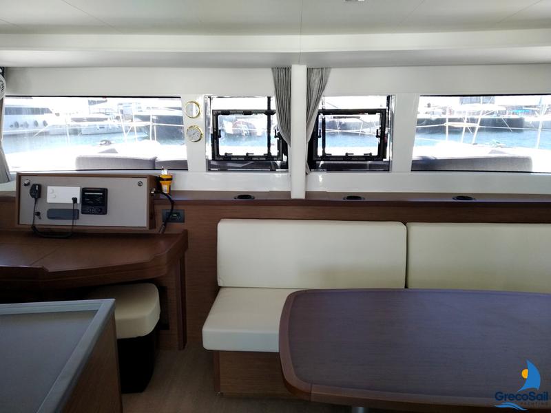 Book yachts online - catamaran - Lagoon 450  Flybridge - Grecostar - rent