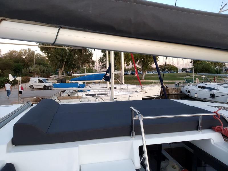 Book yachts online - catamaran - Astréa 42 - Nancy - rent