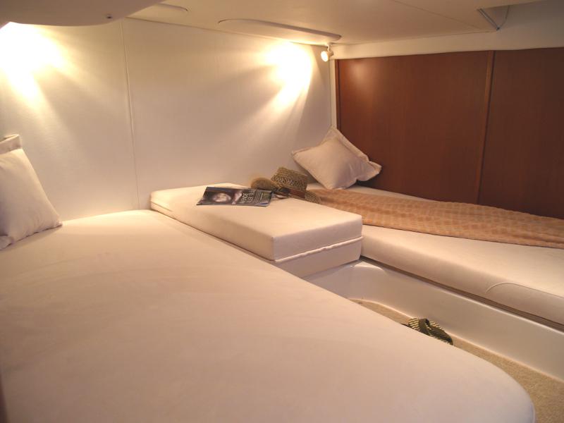 Book yachts online - motorboat - Viper 303 - Kavalan III - rent