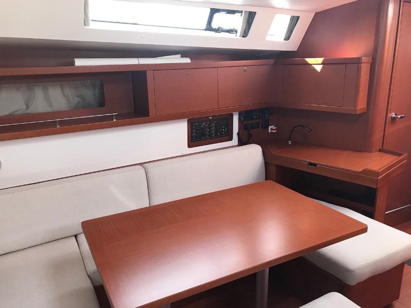 Book yachts online - sailboat - Oceanis 45 - Atlantica - rent