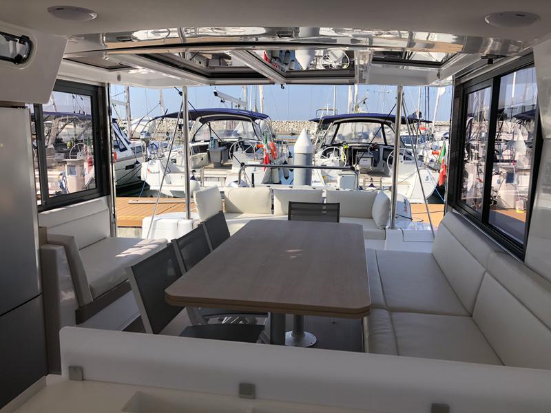 Book yachts online - catamaran - Bali 4.1 Sa 2019 - Zeta - rent