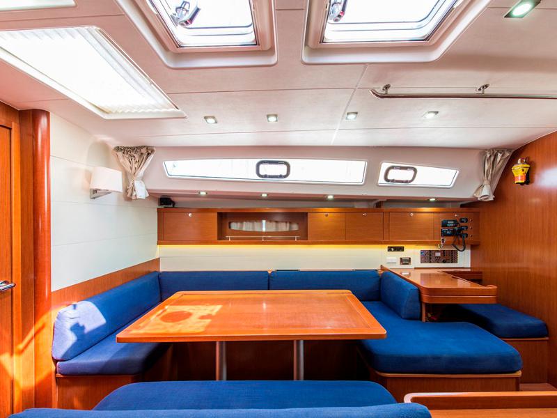 Book yachts online - sailboat - Oceanis 50 Family - Isabella - rent