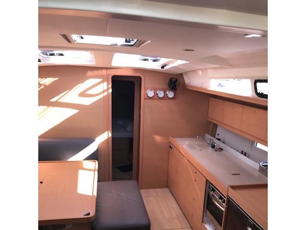 Book yachts online - sailboat - Dufour 460 Grand Large - Carpe Diem  - rent