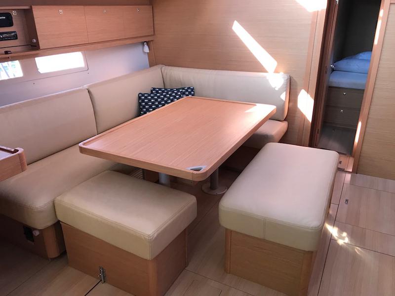 Book yachts online - sailboat - Dufour 460 Grand Large - Dioni - rent