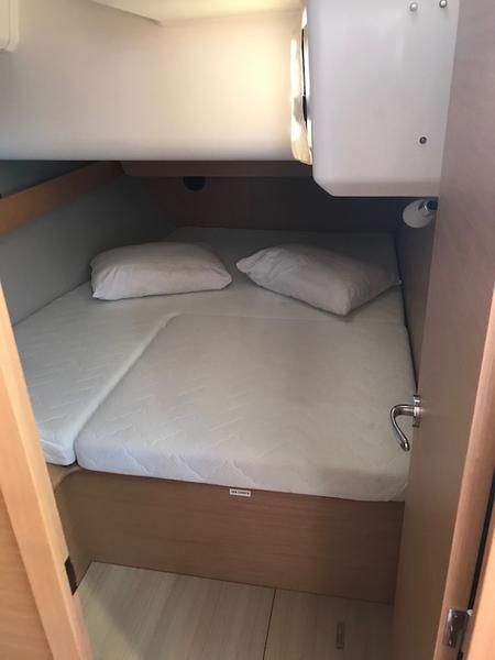 Book yachts online - sailboat - Dufour 460 Grand Large - Vanilla - rent