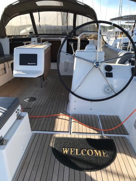 Book yachts online - sailboat - Dufour 460 Grand Large - Dream Weaver - rent