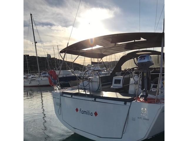 Book yachts online - sailboat - Dufour 460 Grand Large - Familia - rent