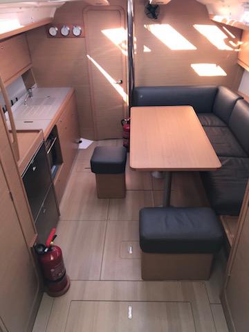 Book yachts online - sailboat - Dufour 390 Grand Large - Alexia - rent