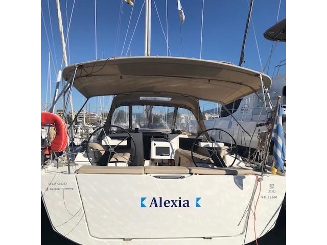 Book yachts online - sailboat - Dufour 390 Grand Large - Alexia - rent