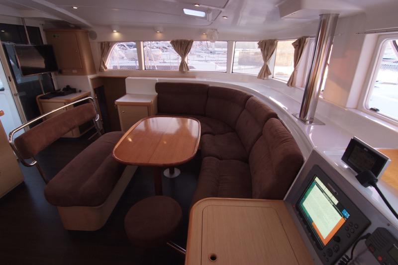 Book yachts online - catamaran - Lagoon 440 (4+2 cab) - OCEANUS - rent