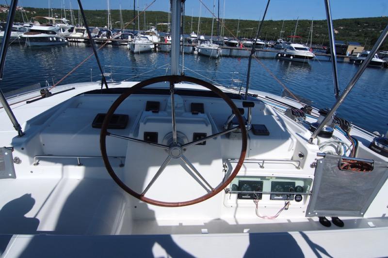Book yachts online - catamaran - Lagoon 440 (4+2 cab) - OCEANUS - rent
