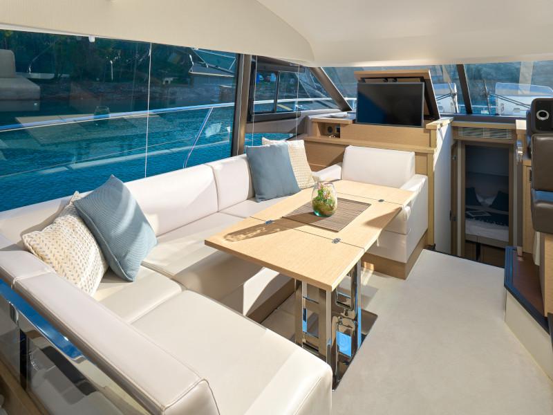 Book yachts online - motorboat - Prestige 520 Fly - Firefly - rent