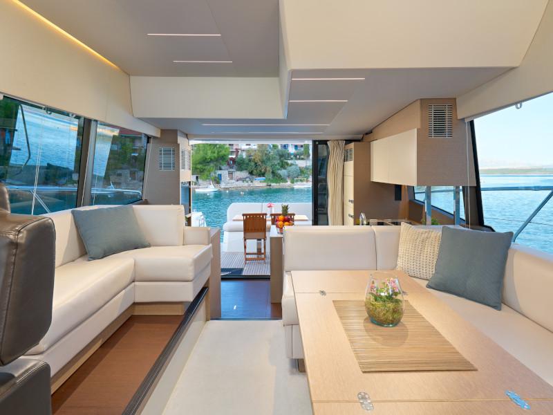 Book yachts online - motorboat - Prestige 520 Fly - Firefly - rent