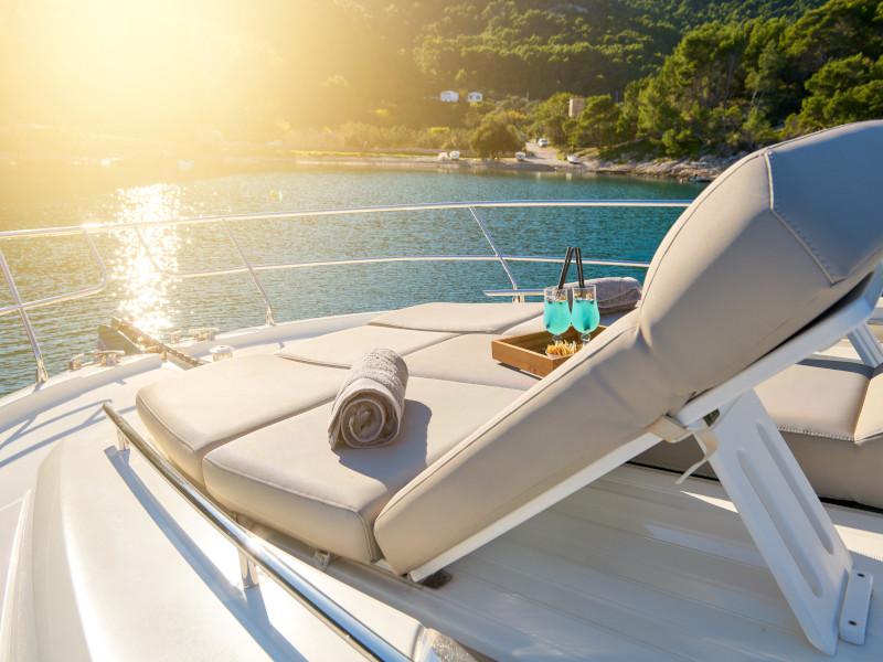 Book yachts online - motorboat - Prestige 520 Fly - Firefly - rent