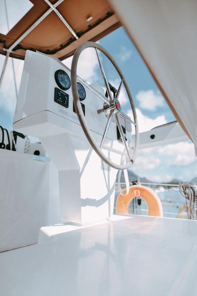 Book yachts online - catamaran - Helia 44 Evolution - Knyps KN - rent