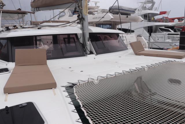 Book yachts online - catamaran - Helia 44 Evolution - Knyps KN - rent