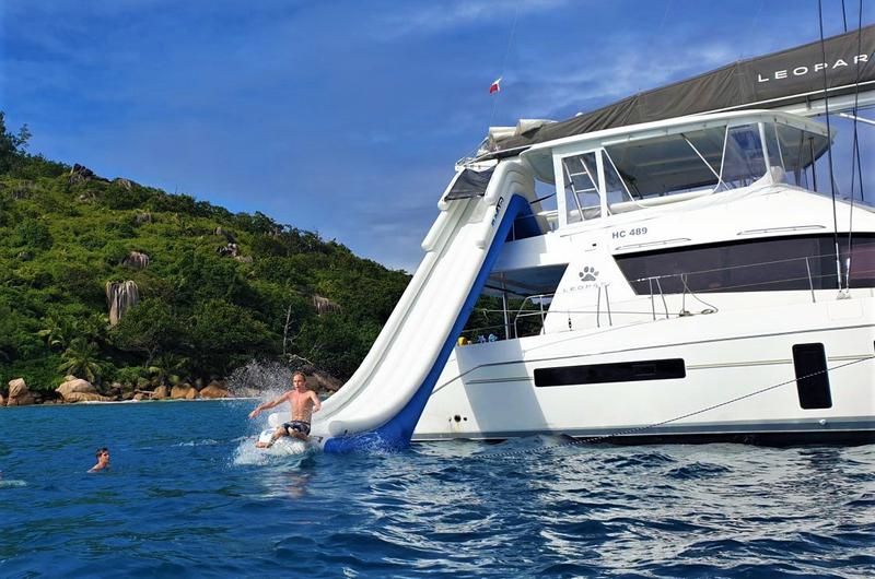 Book yachts online - catamaran - Leopard 58 Skippered - Between BE [S] - rent