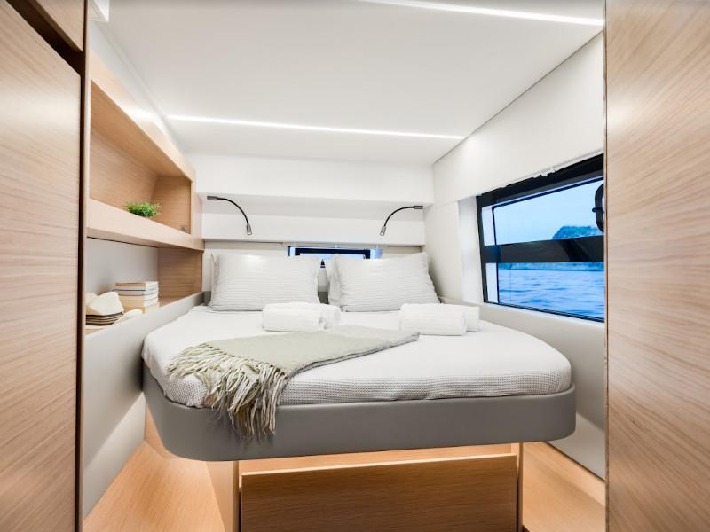 Book yachts online - powercatamaran - Nautitech 47 Power - ZEUS - rent