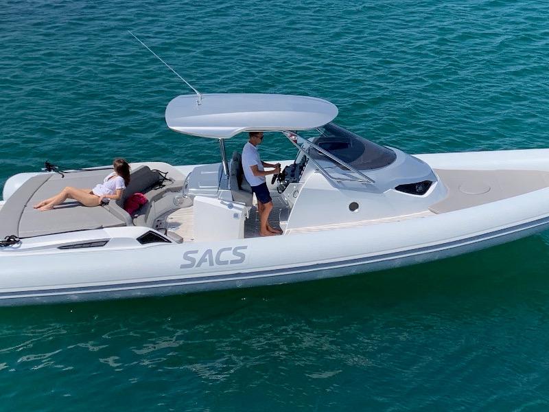 Book yachts online - motorboat - Sacs Strider 11 FB - Bomber 44 - rent