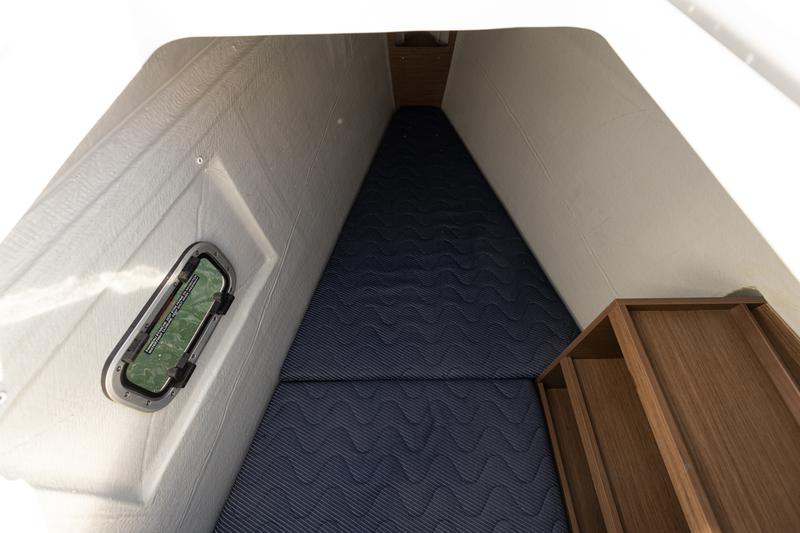 Book yachts online - catamaran - Lagoon 42 - Notorious | A/C, Gen, Watermaker, 12 pax - rent