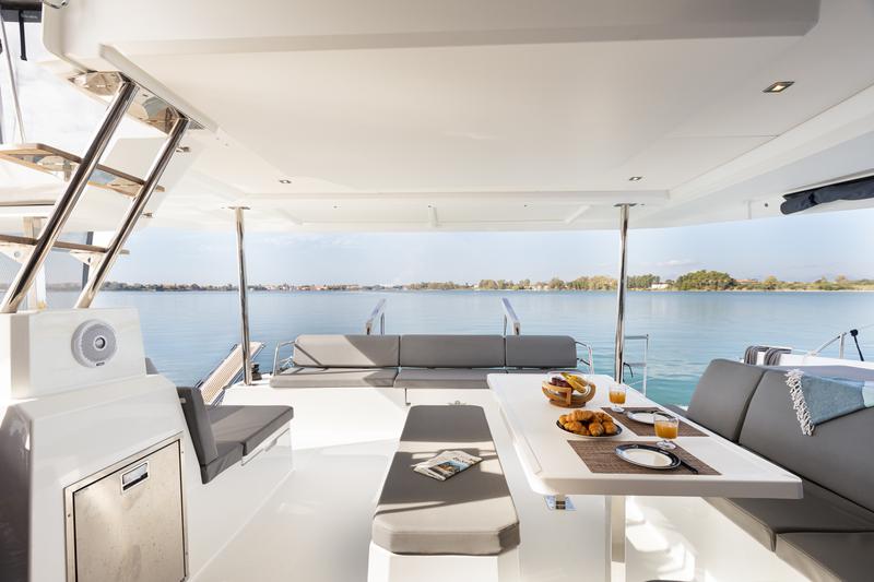 Book yachts online - catamaran - Elba 45 - Vienna Pearl | A/C, Gen, Water-maker - rent