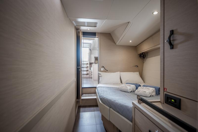 Book yachts online - sailboat - Jeanneau 64 - LIFE TIME - LIFE TIME - rent