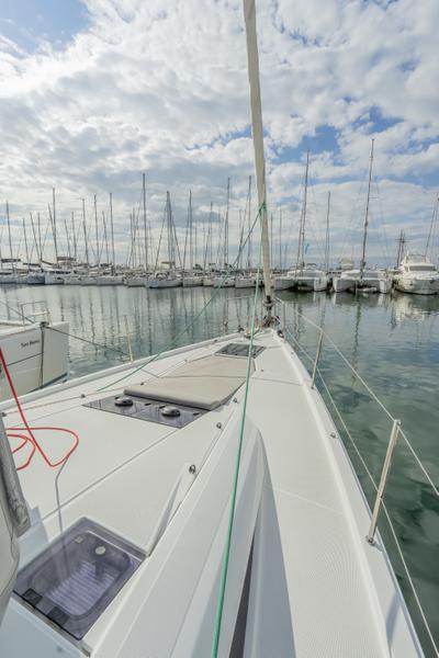 Book yachts online - sailboat - Jeanneau 54 - ath5404 - rent
