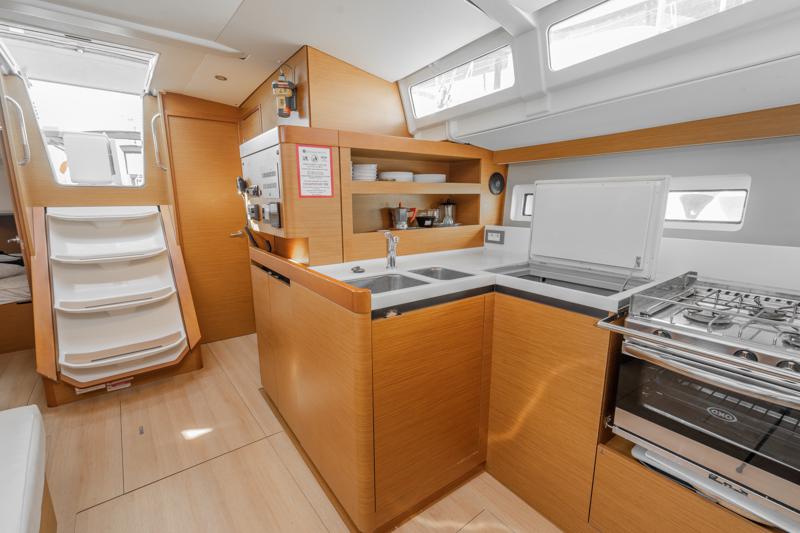 Book yachts online - sailboat - Sun Odyssey 490 - SEA SAFARI - rent