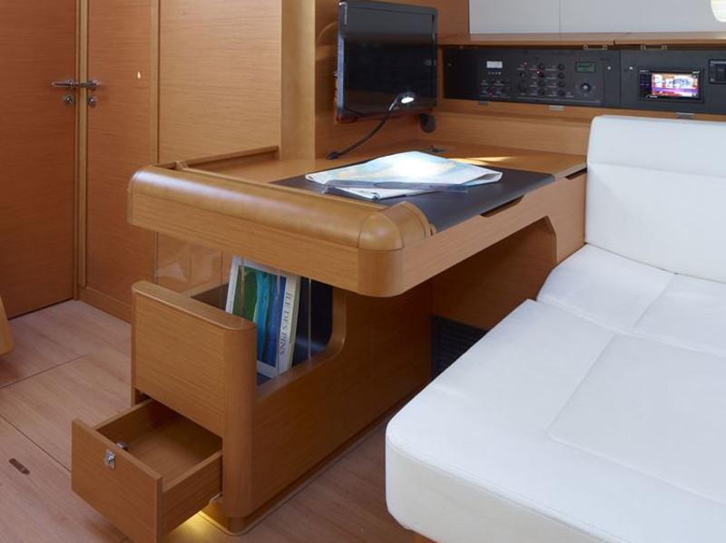 Book yachts online - sailboat - Sun Odyssey 509 - VASILIKI - rent