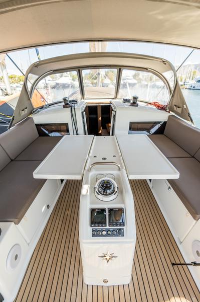 Book yachts online - sailboat - Sun Odyssey 490 - CALMA - rent