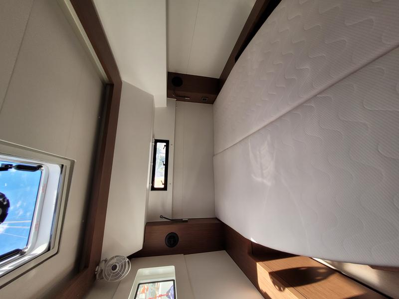Book yachts online - catamaran - Lagoon 46 - PERGISOS - rent