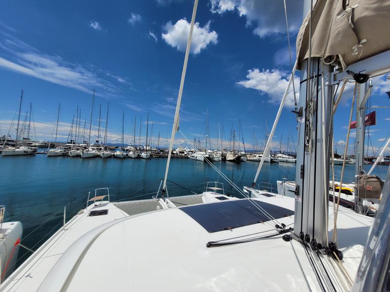 Book yachts online - catamaran - Lagoon 46 - PERGISOS - rent
