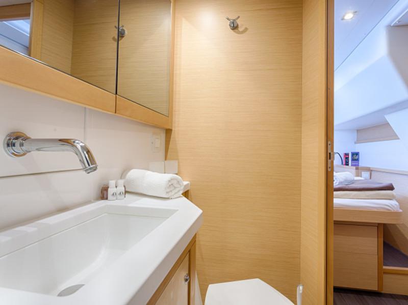 Book yachts online - catamaran - Lagoon 450 F Luxury - METRA  - rent