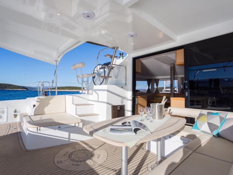 Book yachts online - catamaran - Lagoon 42 - GINGER 1  - rent