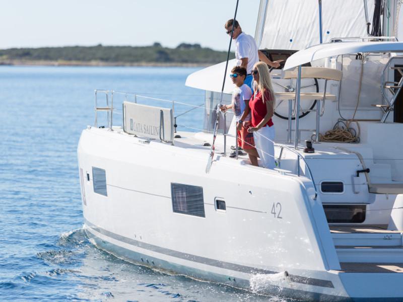 Book yachts online - catamaran - Lagoon 42 - GINGER 1  - rent