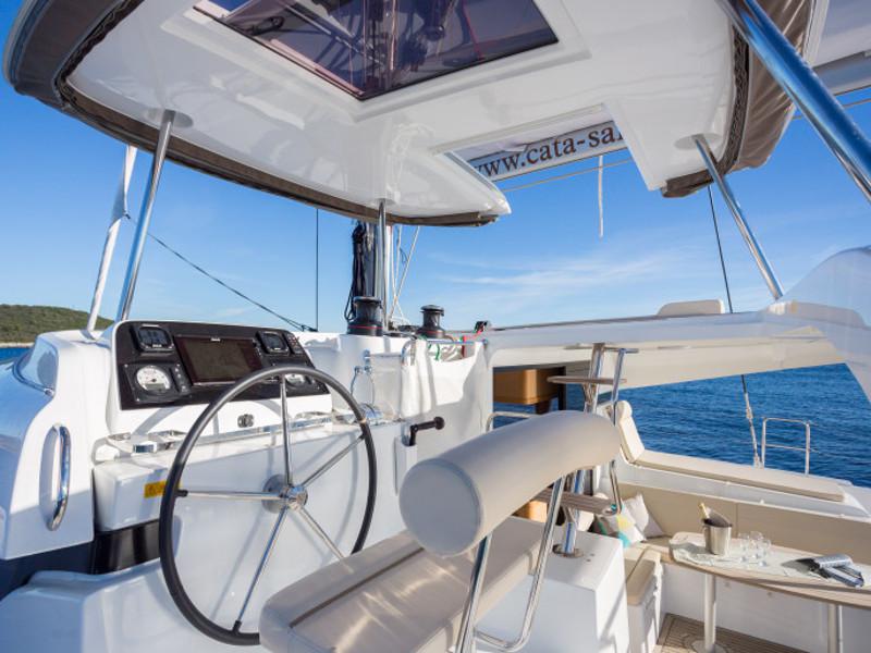 Book yachts online - catamaran - Lagoon 42 - GINGER 1  - rent