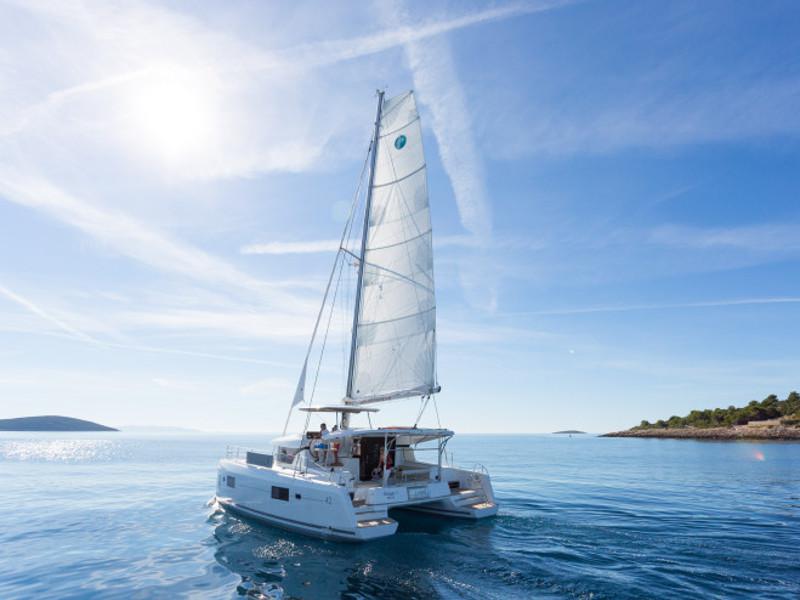Book yachts online - catamaran - Lagoon 42 - GINGER 1  - rent
