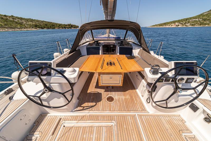 Book yachts online - sailboat - Dufour 56 Exclusive - Barmaley - fully equipped - rent