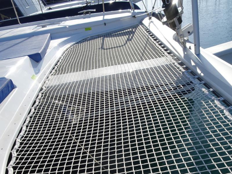 Book yachts online - catamaran - Dufour 48 Catamaran - LER - BLUE HULL, AC+GEN., UNDERWATER LIGHTS - rent