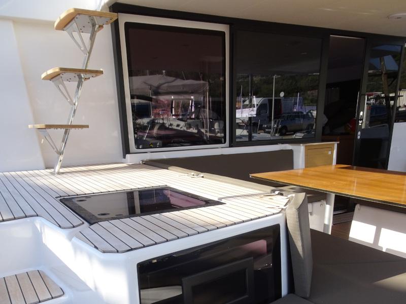 Book yachts online - catamaran - Dufour 48 Catamaran - LER - BLUE HULL, AC+GEN., UNDERWATER LIGHTS - rent