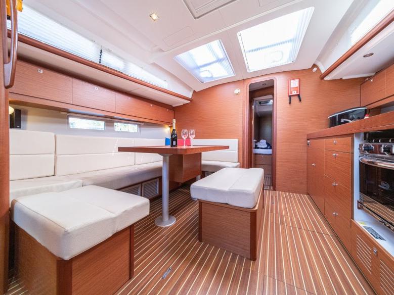 Book yachts online - sailboat - Dufour 460 Grand Large - CETO (aircondition, generator, blue hull) - rent