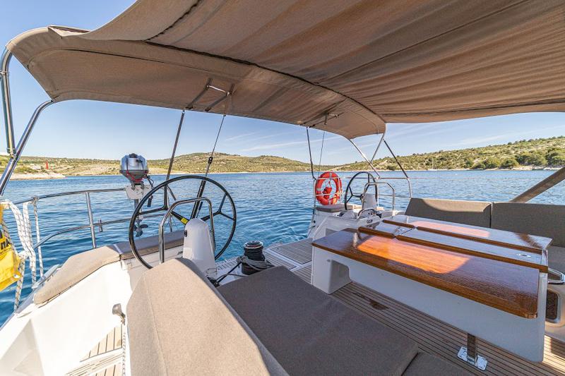 Book yachts online - sailboat - Sun Odyssey 490 - BALDUR (NEW MODEL, BLUE HULL, AC+GEN.) - rent