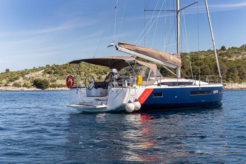 Book yachts online - sailboat - Sun Odyssey 490 - BALDUR (NEW MODEL, BLUE HULL, AC+GEN.) - rent
