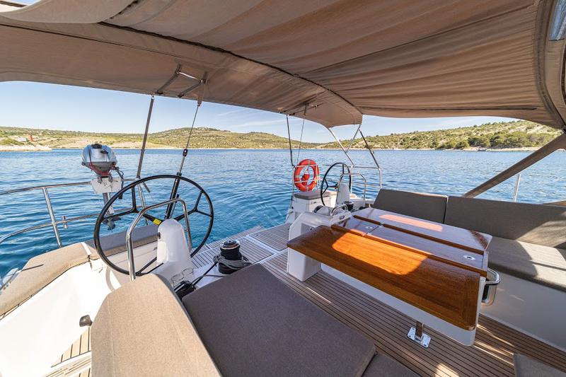 Book yachts online - sailboat - Sun Odyssey 490 - BALDUR (NEW MODEL, BLUE HULL, AC+GEN.) - rent