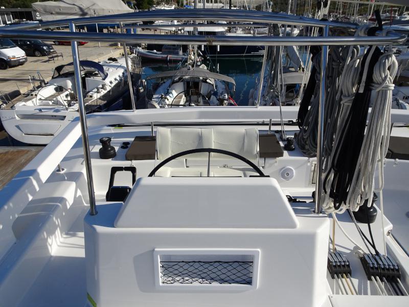 Book yachts online - catamaran - Dufour 48 Catamaran - YAM - BLUE HULL, AC+GEN., UNDERWATER LIGHTS - rent