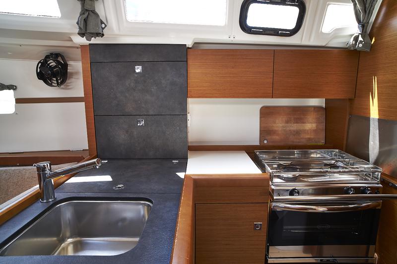 Book yachts online - sailboat - Sun Odyssey 349 - Nana - rent