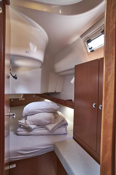 Book yachts online - sailboat - Bavaria 34 Cruiser - Wild love - rent